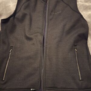 Voormi Men's Dark Gray Vest